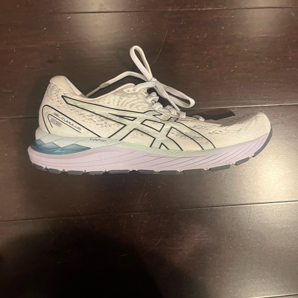 NEW in box ASICS Women's Athletic Shoes - White and Lavender